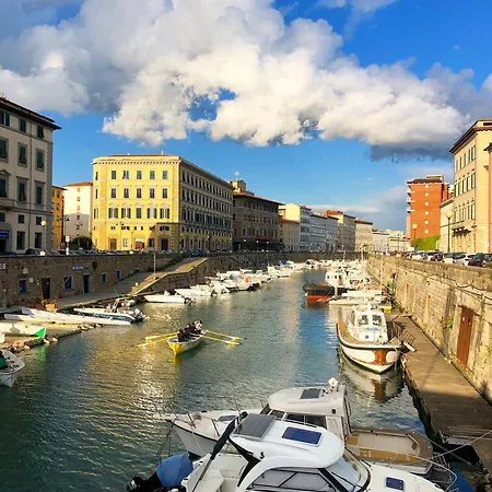 Appartamento Livorno Apartment *